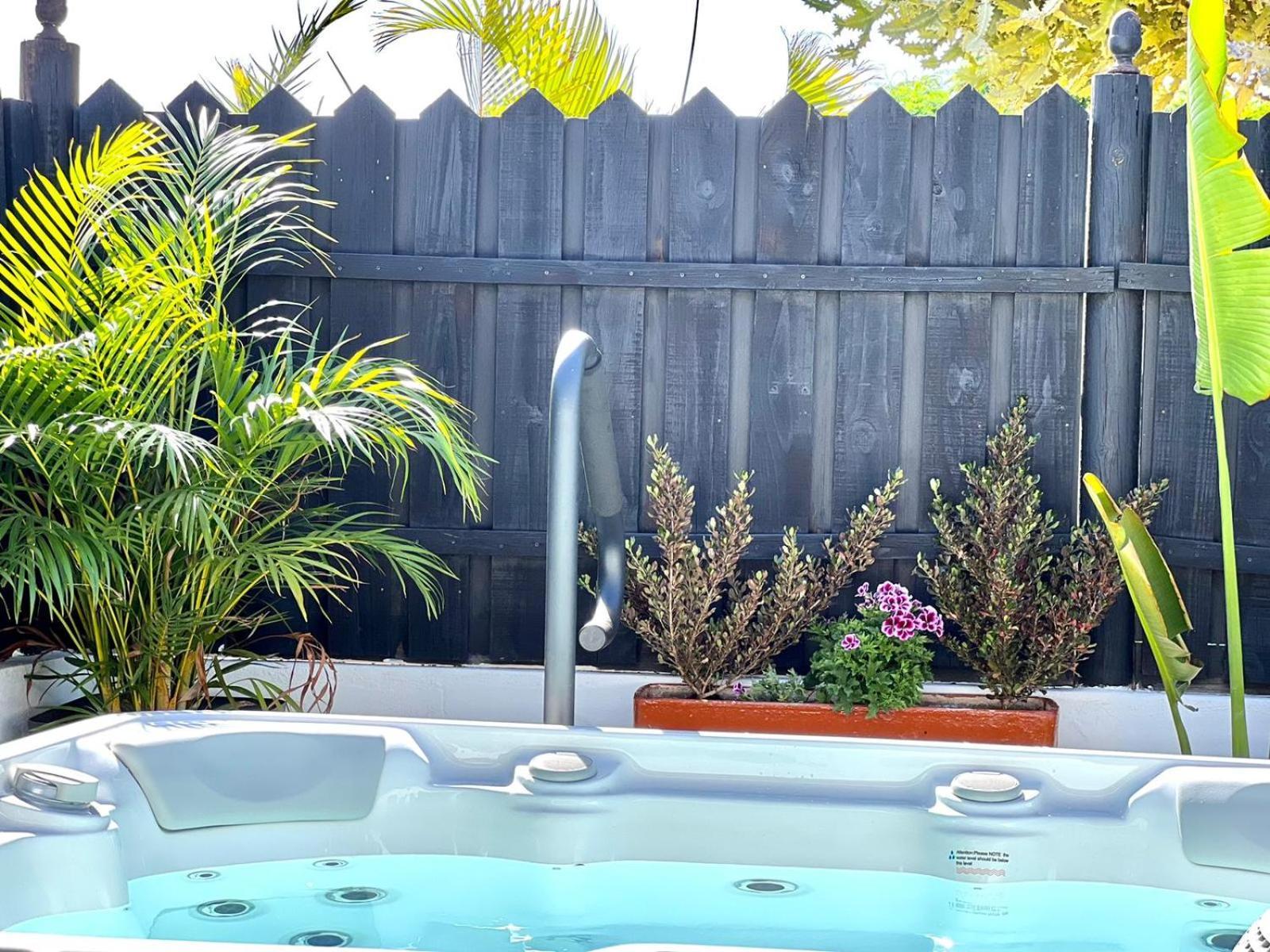 Holiday home Oasis With Jacuzzi *