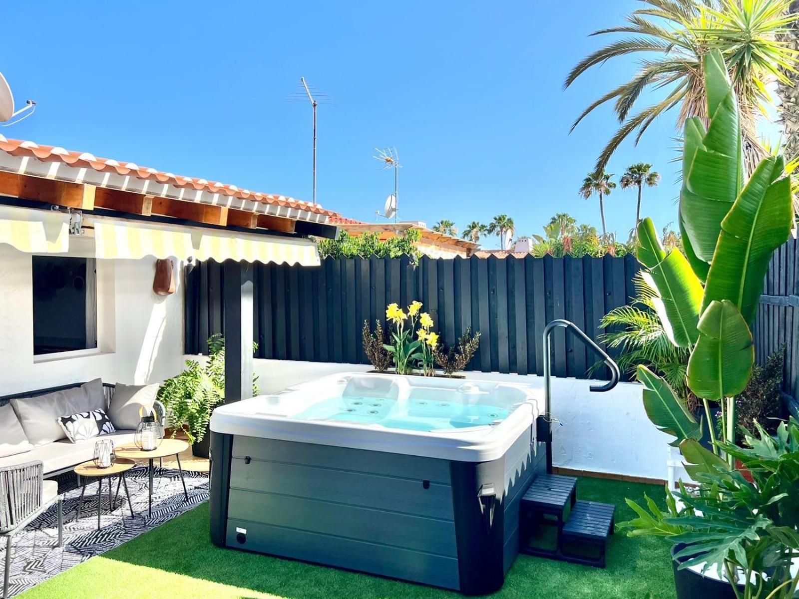 Oasis With Jacuzzi Casa vacanze *